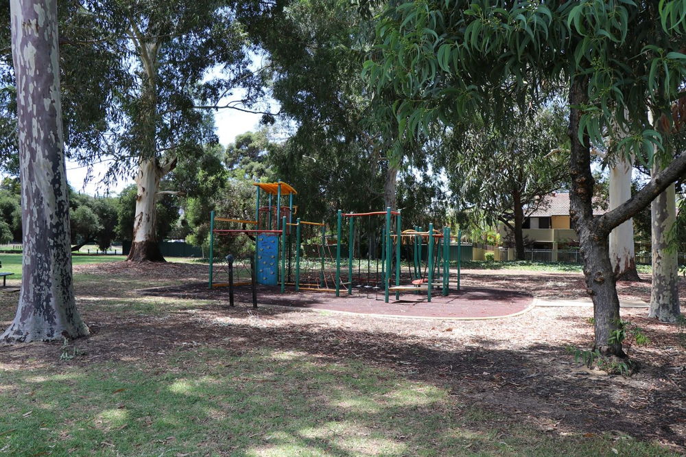 Brentham Street Reserve