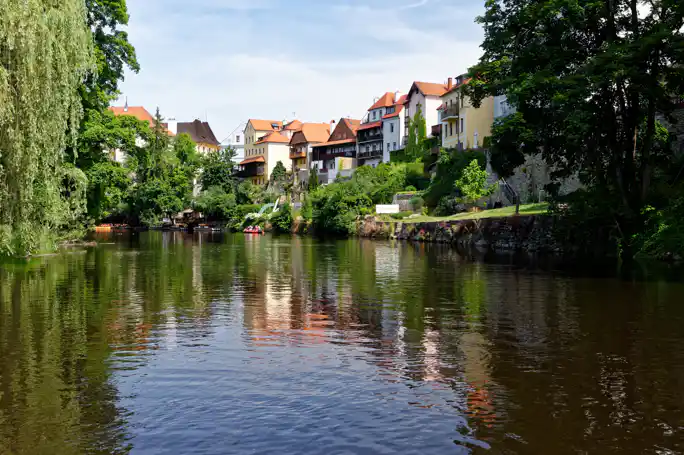 Český Krumlov: Advent Wooden Raft River Cruise