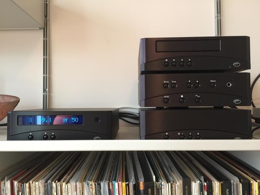 Resolution Audio Opus 21 CD, S30 Amp and XS complete system
