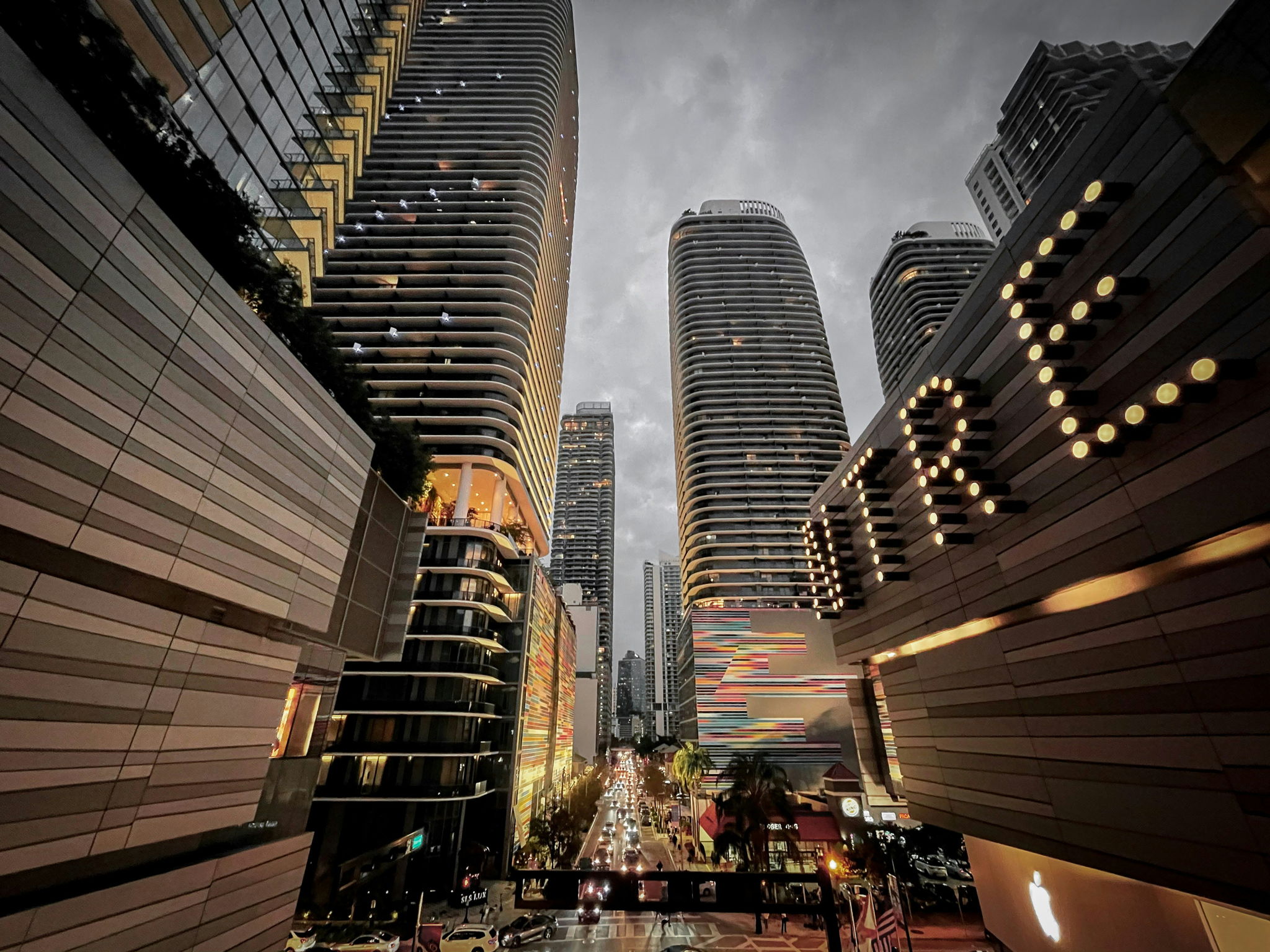 featured image for story, Descubra o Encanto de Brickell: O Melhor de Miami em um dos Bairros Mais Nobres