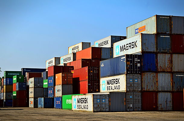  Hamburg
- business-cargo-container-commerce-906494.jpg