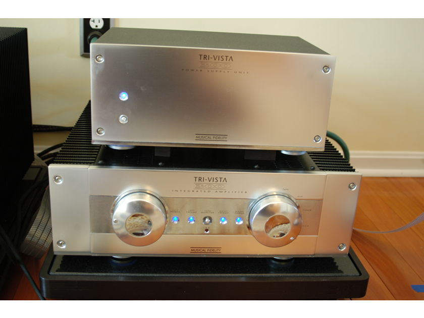 Musical Fidelity  20th Anniversary Limited Edition Tri-Vista 300 Integrated Amp