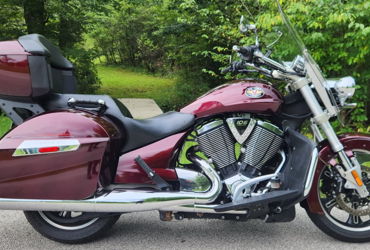 2011 VICTORY CROSS ROADS motorcycle for rent near Twinsburg, OH