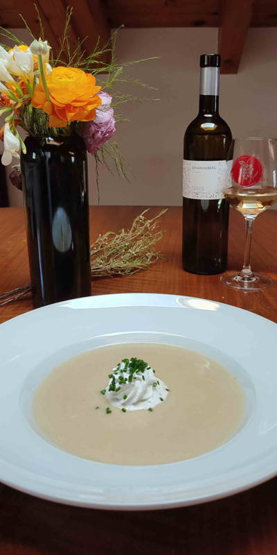Crème d'asperge valaisanne