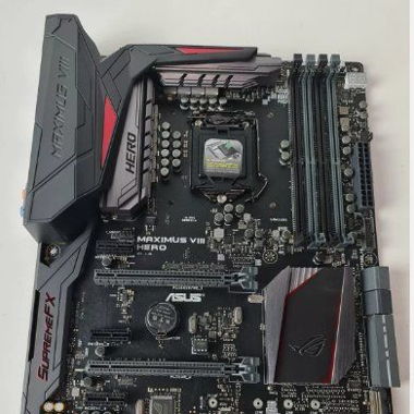  Carte mère Asus Maximus VIII HERO 