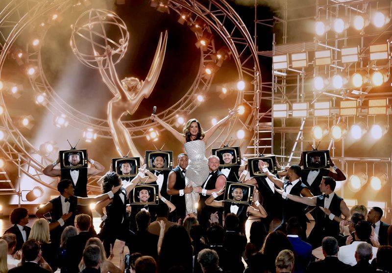 Image may contain: Antonio Reynoso, Khylin Rhambo, Jessie Lacuna, Mariska Hargitay, Charles Hudon, Adult, Person, and Wedding