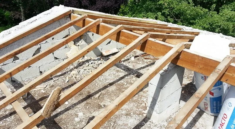 Rénovation de la couverture en tuiles romanes d’une villa à Cannes — photo 23 sur 23 — CEG TOITURE