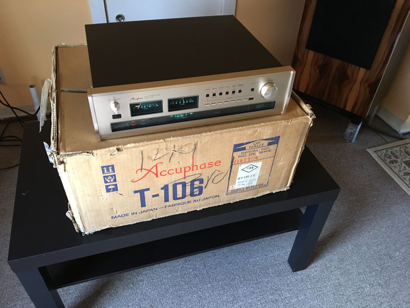 Accuphase T-106 tuner in great condition!!!