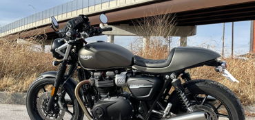 2021 TRIUMPH STREET TWIN motorcycle for rent near KCMO, MO