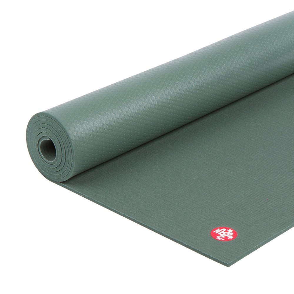 Manduka PRO Yoga Mats vs JadeYoga Voyager Yoga Mats Slant