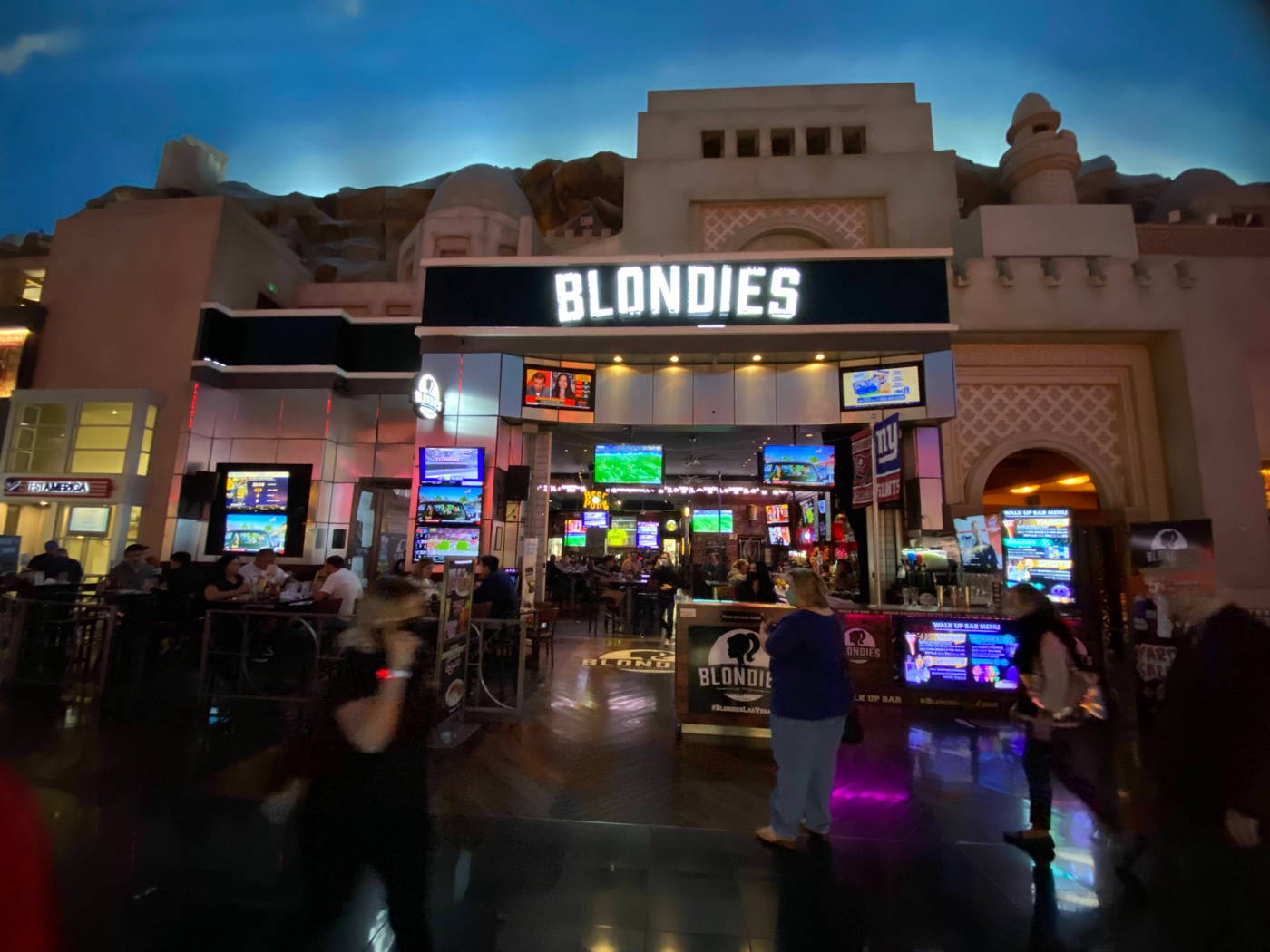 Blondies Sports Bar at Miracle Mile Shops Las Vegas