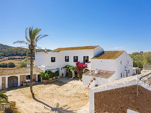  Mahón
- Typical Menorcan style house for sale in the port city of Ciutadella, Menorca