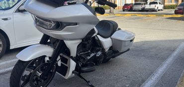 2024 HARLEY-DAVIDSON ROAD GLIDE motorcycle for rent near Hialeah, FL