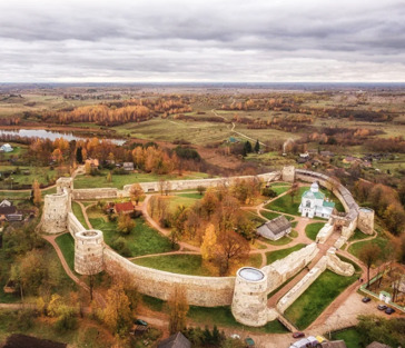 Крепости Псковской земли (Изборск и Псково-Печерский монастырь)
