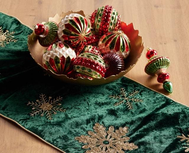 Raz Imports Wooden Sleigh With Winter Natural Arrangement and Pinecone Christmas Home Decor