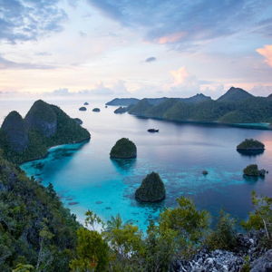 Honeymoon Liveaboard Raja Ampat (Credit Card+ Paypal)