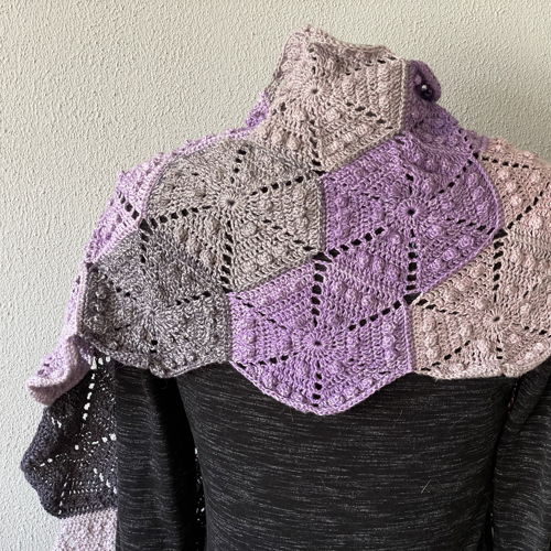 Gehäkelter Sechseckschal Hannah