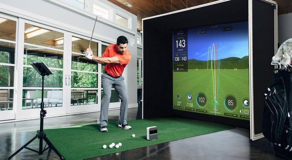 Golf simulators the FREE guide Herewegolf