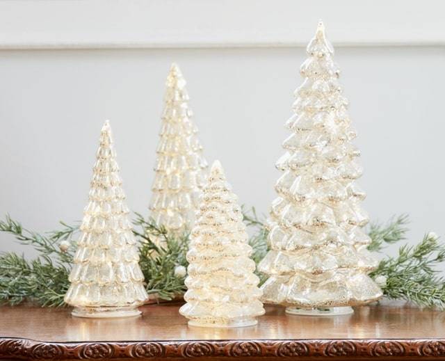 raz imports christmas tree ornament glass ball with cardinal and glitter detail