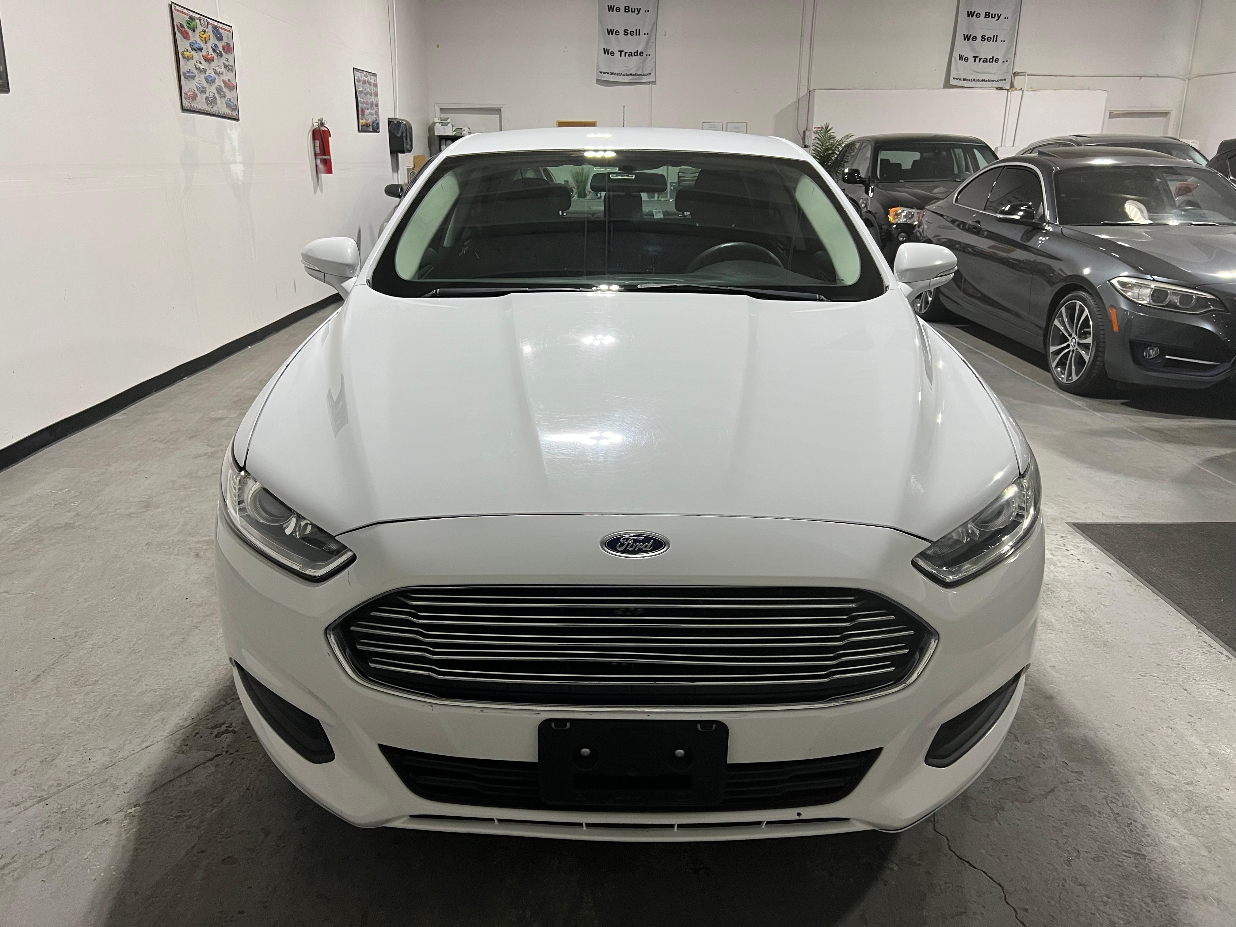 Ford Fusion Hybrid-2015 thumbnail