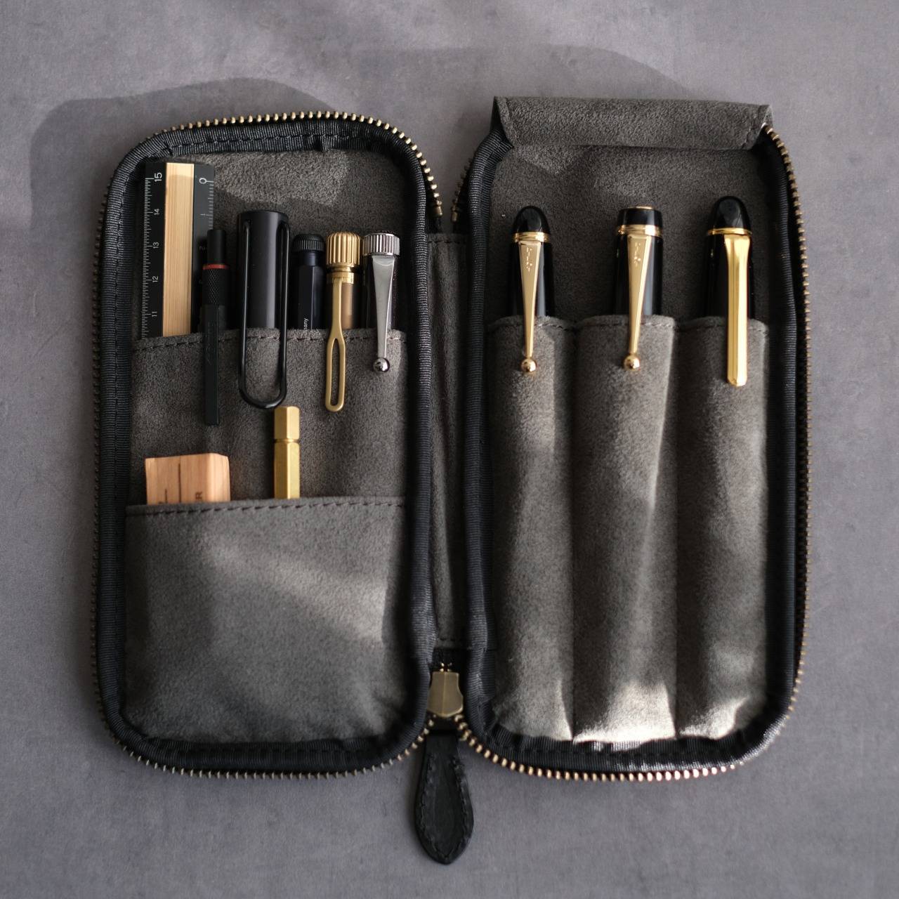Pre-order] Zip pencil case for those who are particular