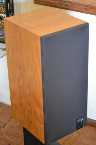 KEF Reference Speakers 103/3 Made in England- Real Wood...