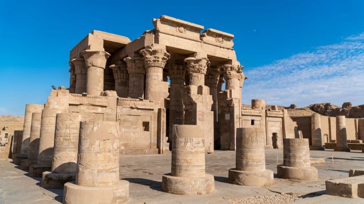The most impressive feature of the Kom Ombo Temple is its double entrance hall, which leads into two separate sanctuaries dedicated to Sobek and Haroeris