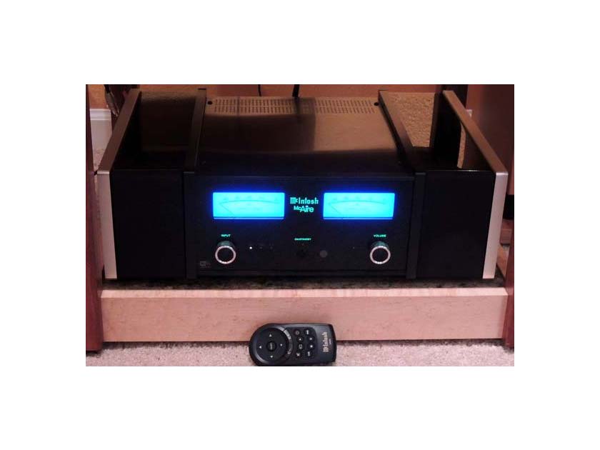 McIntosh McAire Integrated  Music System, Customer Trade, Warranty. FREE SHIP in C.U.S.!