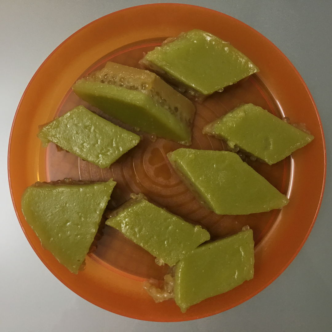 Nov 8th, 2019 - Sago and pandan layered cake/kuih talam sago/ 打南沙谷糕

A lot of melting and cooking. And it taste special with sago in it.