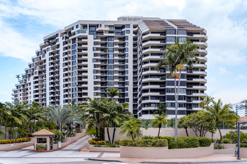 featured image for story, Brickell Key 1 property buyers guide
