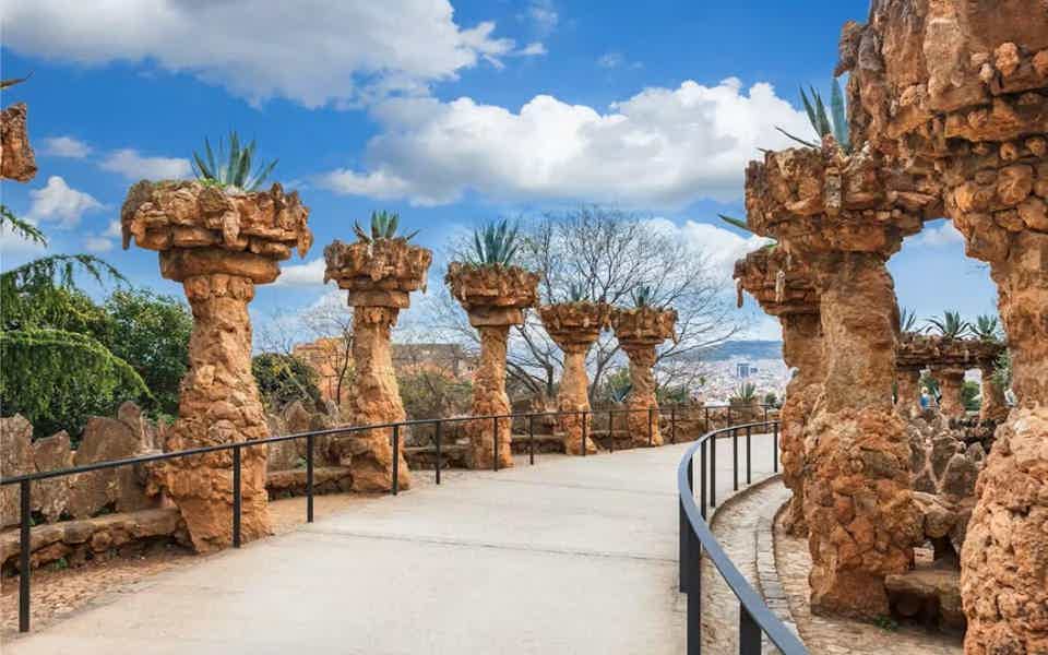 Park Güell Skip-the-Line Tour with Official Guide - photo 3