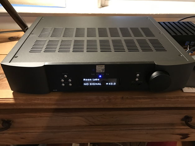 Simaudio Moon Ace DAC, integrated amp, network player -...