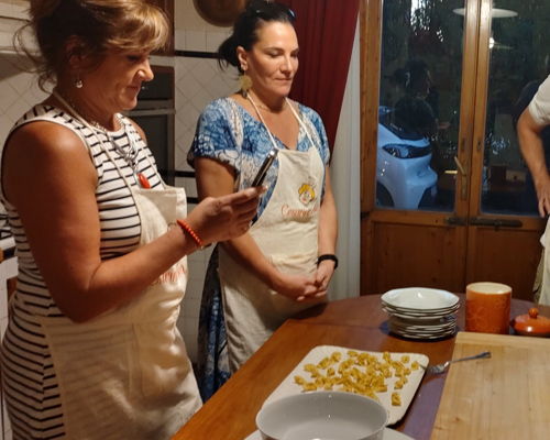 Cooking classes Pistoia: Small group cooking class 2 pasta recipes,tiramisù,aperitivo