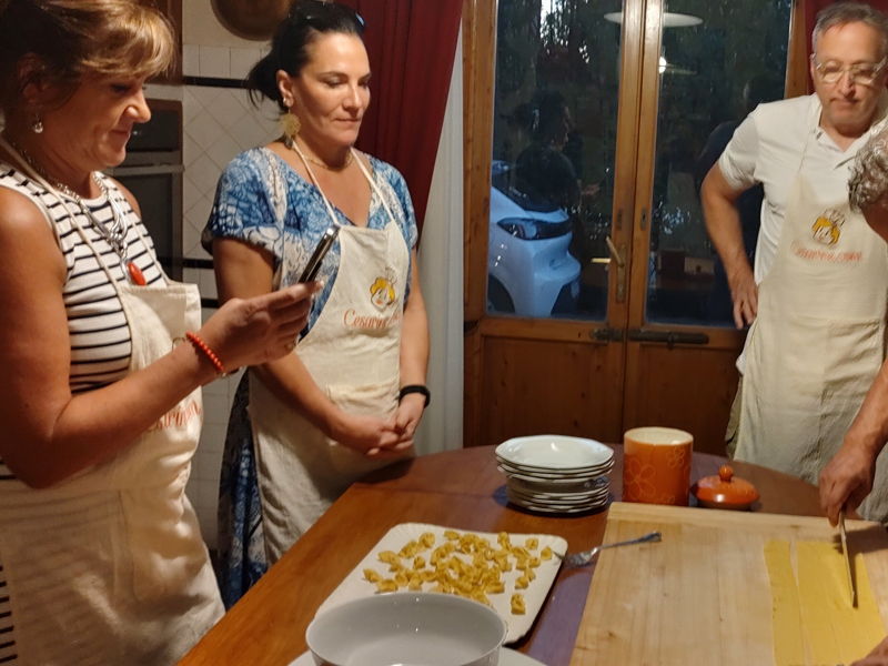 Cooking classes Pistoia: Small group cooking class 2 pasta recipes,tiramisù,aperitivo