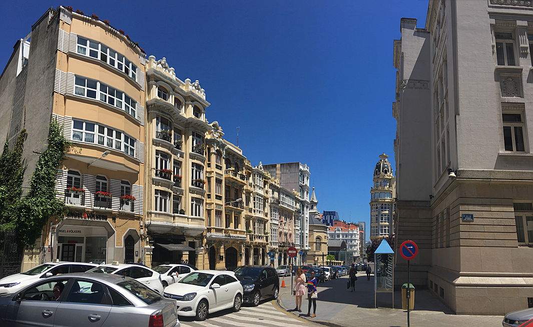  La Coruña, España
- Engel & Völkers La Coruña, agencia inmobiliaria. JPG