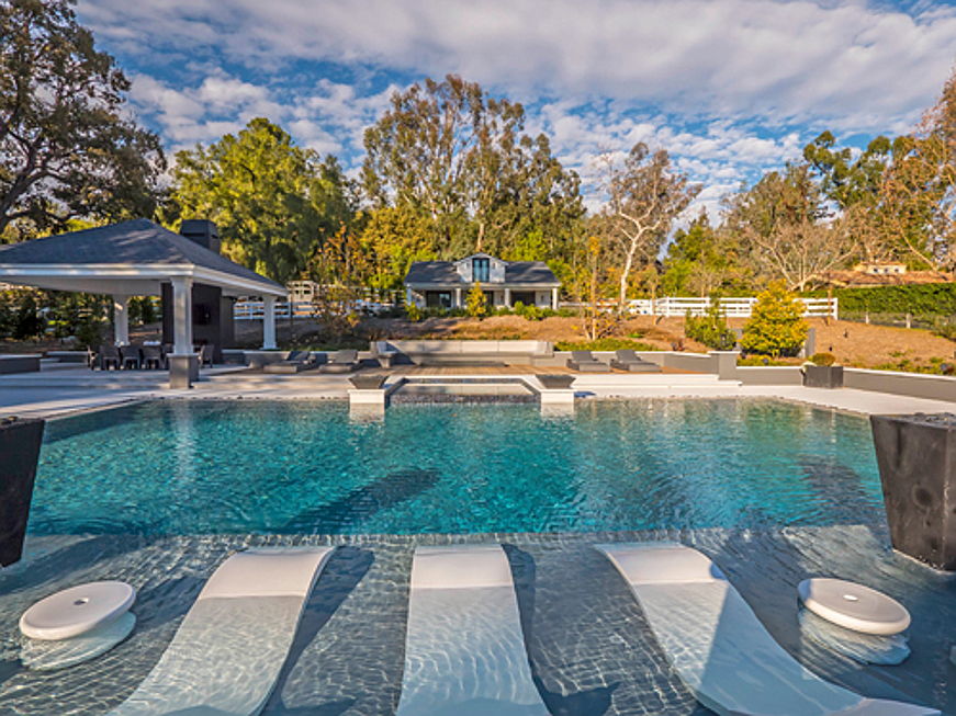  Sotogrande (San Roque)
- Exclusive and luxurious new build villa in Los Angeles, California