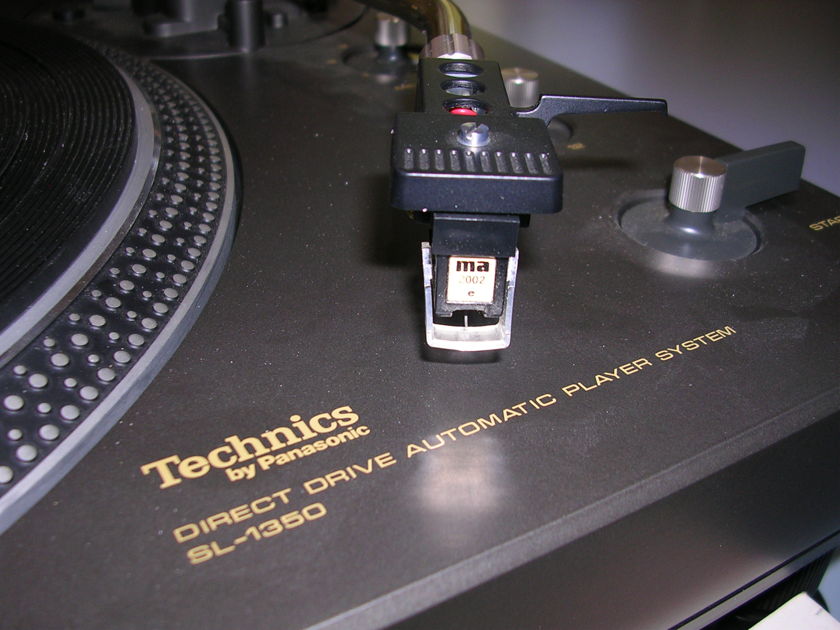 TECHNICS SL 1350 AUTOMATIC DIRECT DRIVE TURNTABLE NOS or DEMO