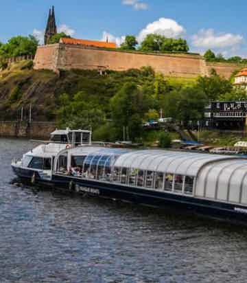 Choose Indoor or outdoor seats on boat