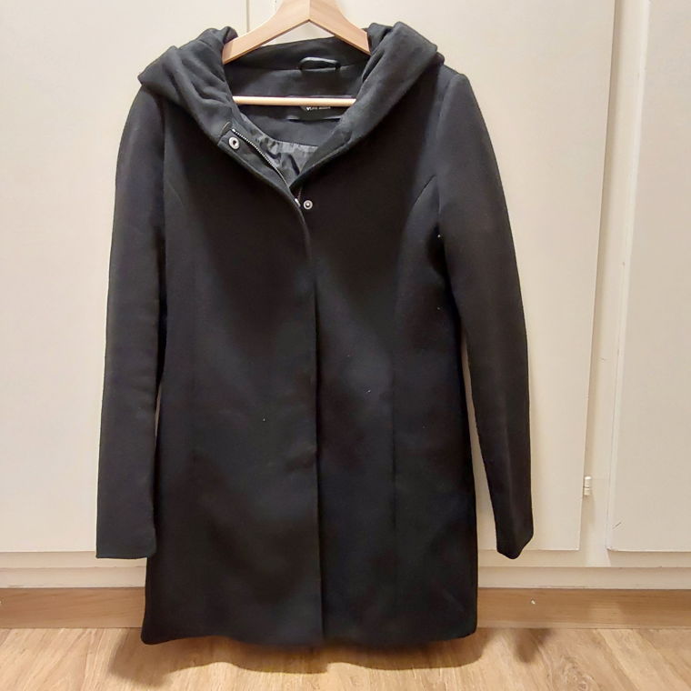 Mantel schwarz mit Kapuze