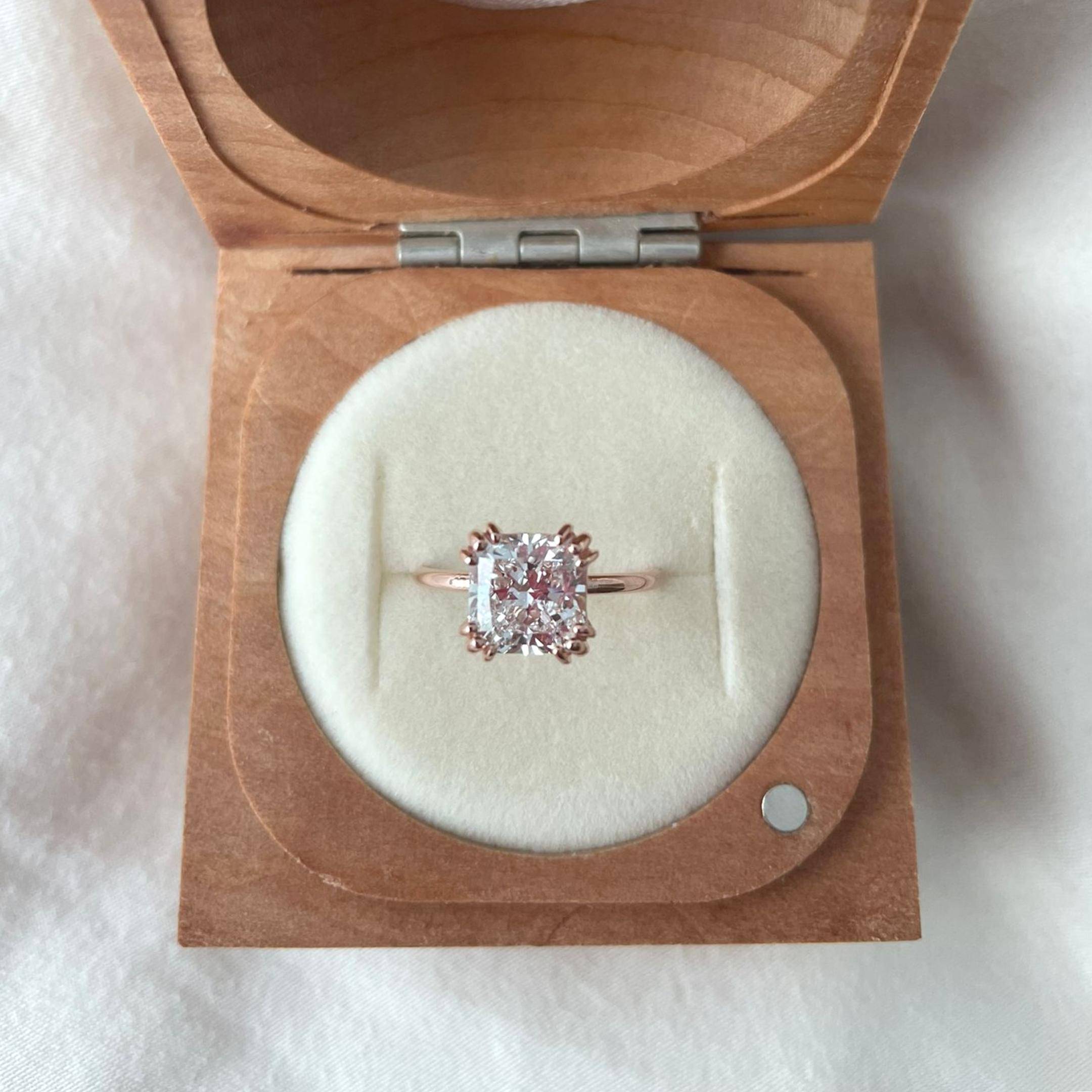custom lab-grown diamond earrings by sceona