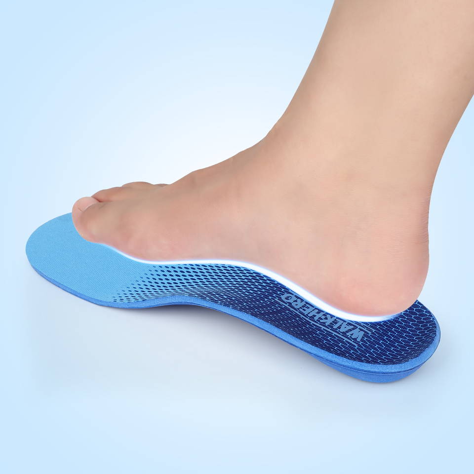 Breathable mesh uppers afford ideal temperature regulation