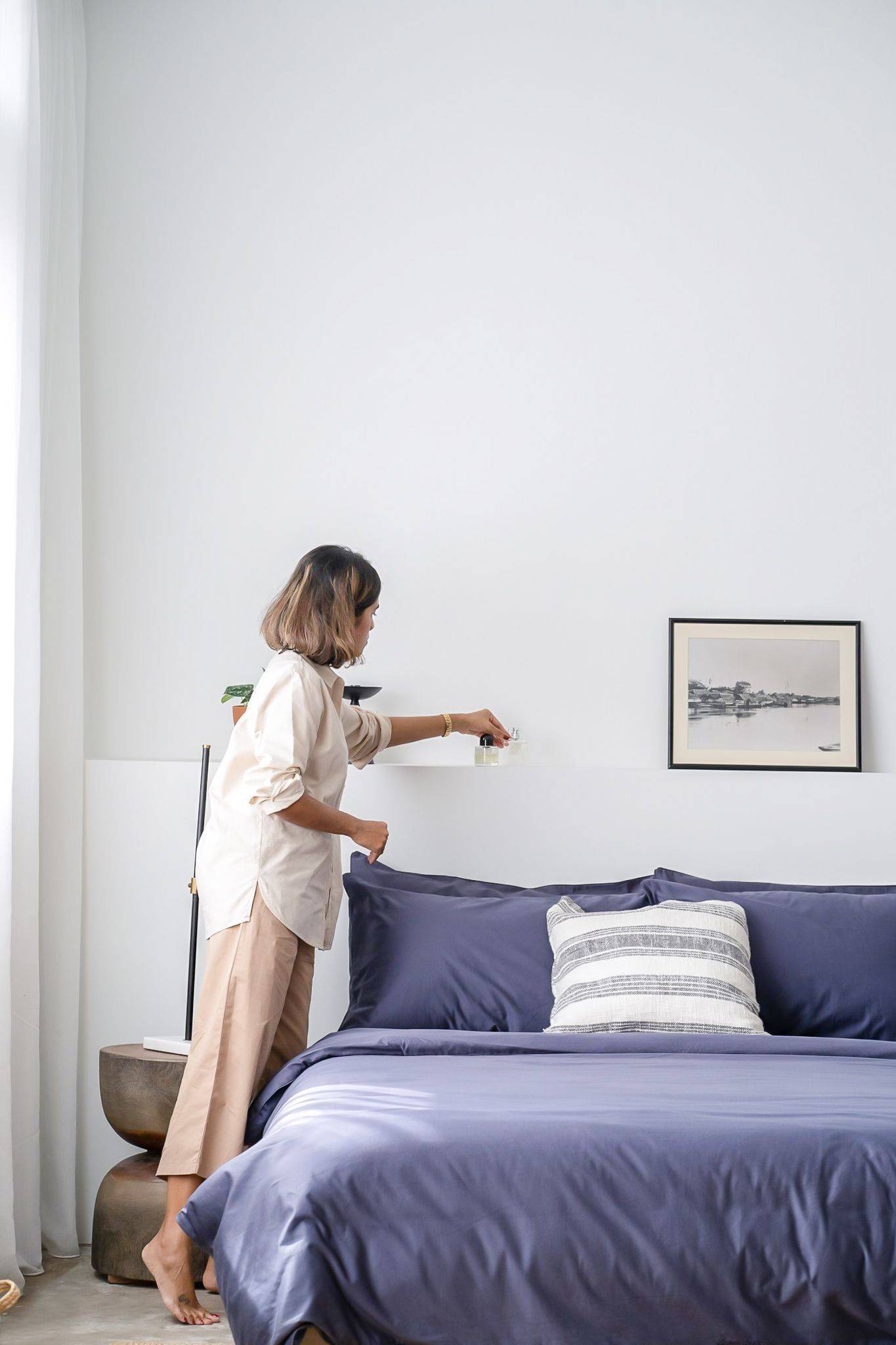Weavve's Tencel Lyocell dark blue bed sheet set
