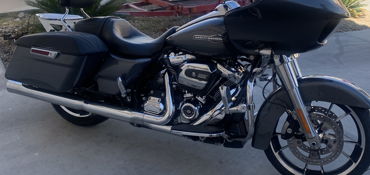 2021 HARLEY-DAVIDSON ROAD GLIDE motorcycle for rent near LAS VEGAS, NV