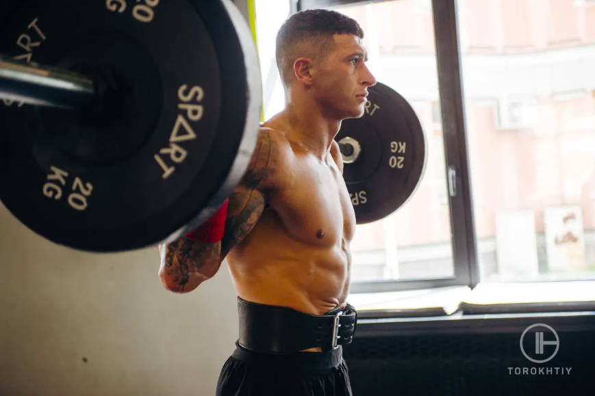 How to Wear a Weightlifting Belt: Everything You Should Know