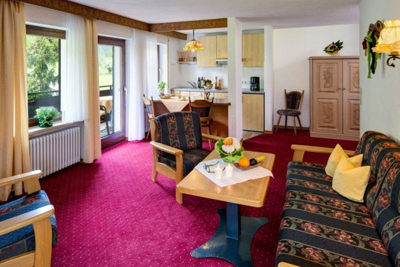 Wohn-Essbereich in Ferienwohnung für 6 Personen im Allgäu