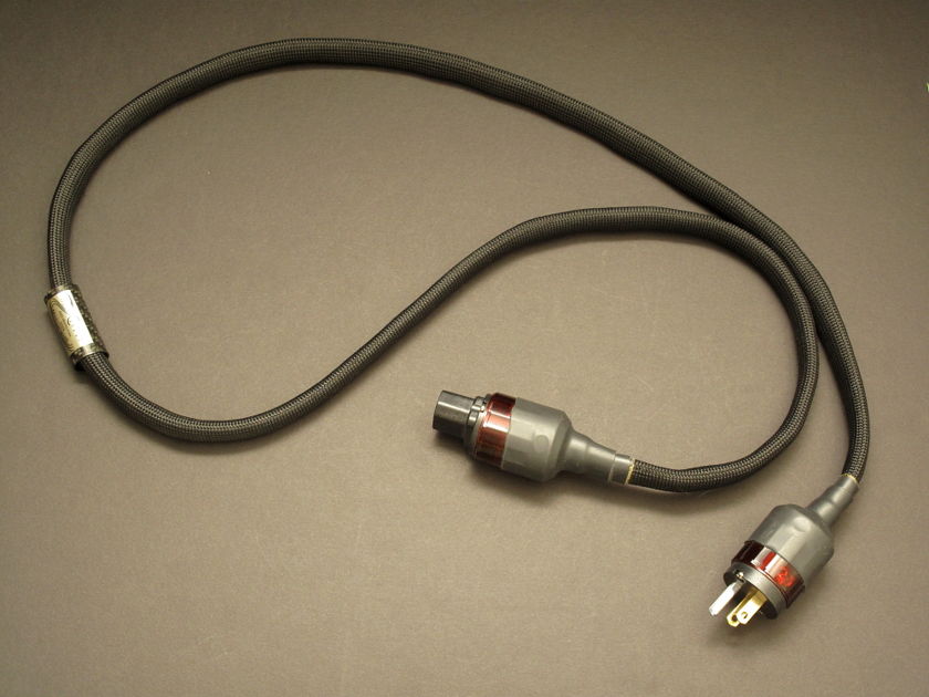 Michael Wolff Audio 5 ft. Carbon Ribbon Source Power Cable Oyaide Plugs Super rare and desired, last version made.