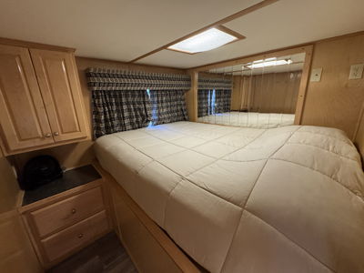 Boat Image 10