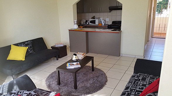  Cape Town
- Lounge & kitchen.jpg