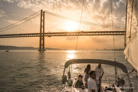 Private Sunset Cruise on the Tagus River with Drink