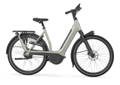 Gazelle Paris C7 elektrische stadsfiets met lage instap, afgebeeld in zijaanzicht op neutrale achtergrond, met Bosch middenmotor, gesloten kettingkast, verende voorvork en zadelpen, MIK-bagagedrager en spatborden – gericht op comfortabel dagelijks gebruik en woon-werkverkeer.